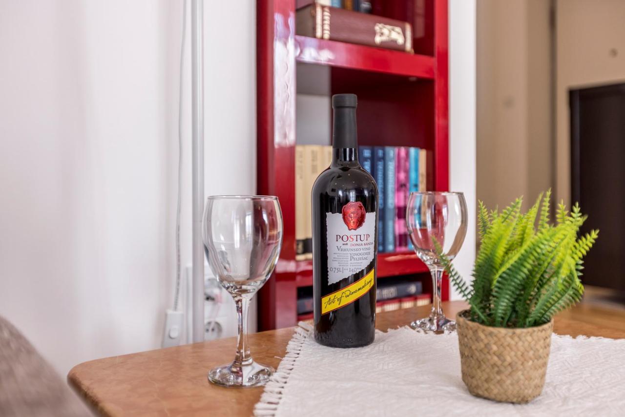 Ferula, 3 Bedroom Near Bacvice Apartman Split